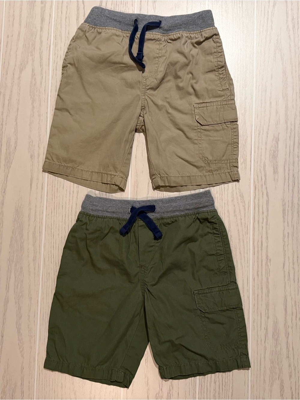 Carter’s Boys Cargo Shorts Bundle Size 5/5A Khaki Green 2pc